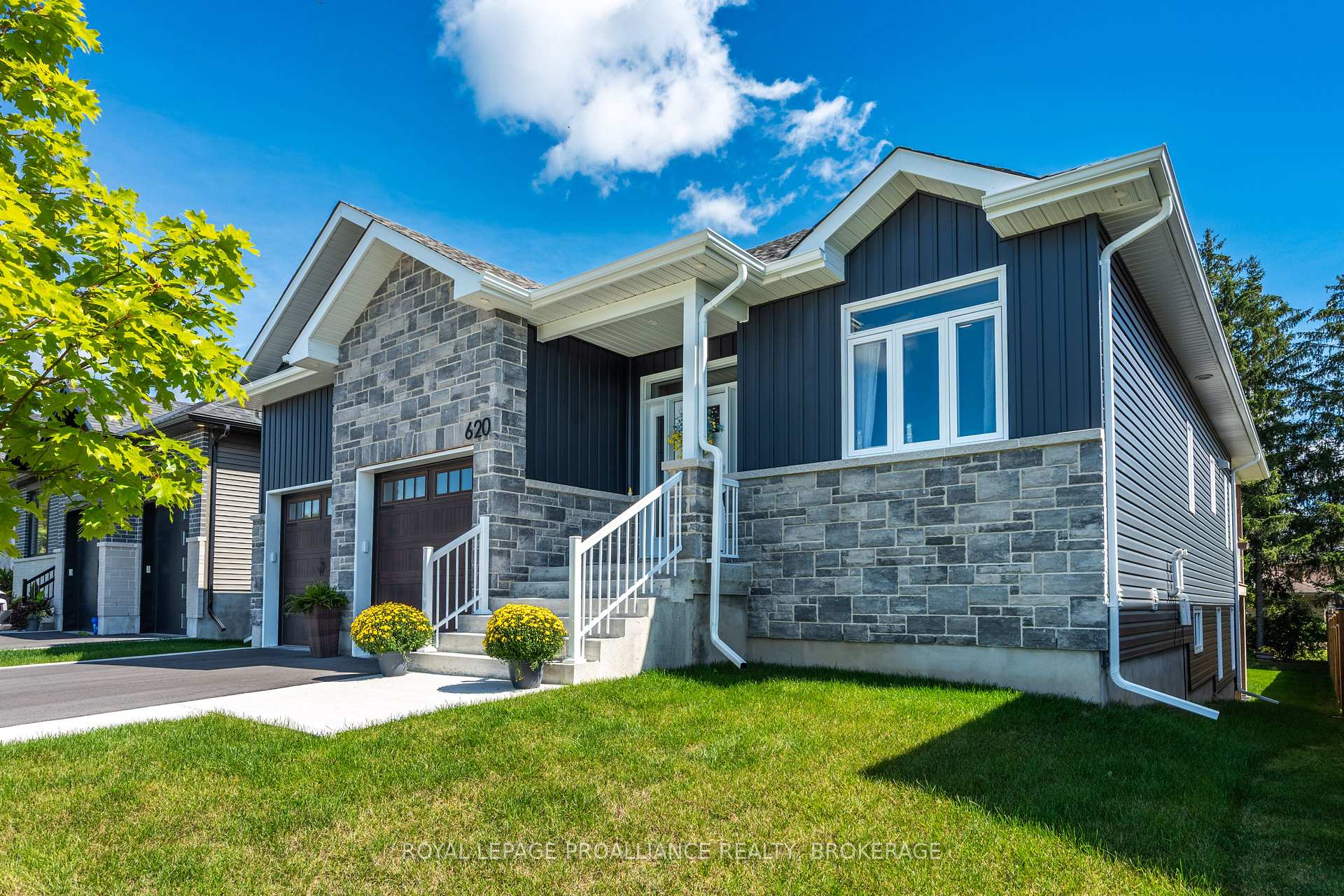 Photo 2 of 620 Graceland Avenue, Kingston, South of Taylor-Kidd Blvd — HOMEH