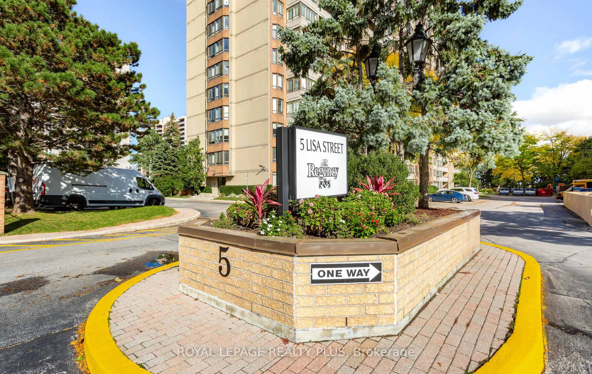 Photo 2 of Unit 803, 5 Lisa Street, Brampton, Queen Street Corridor — HOMEH