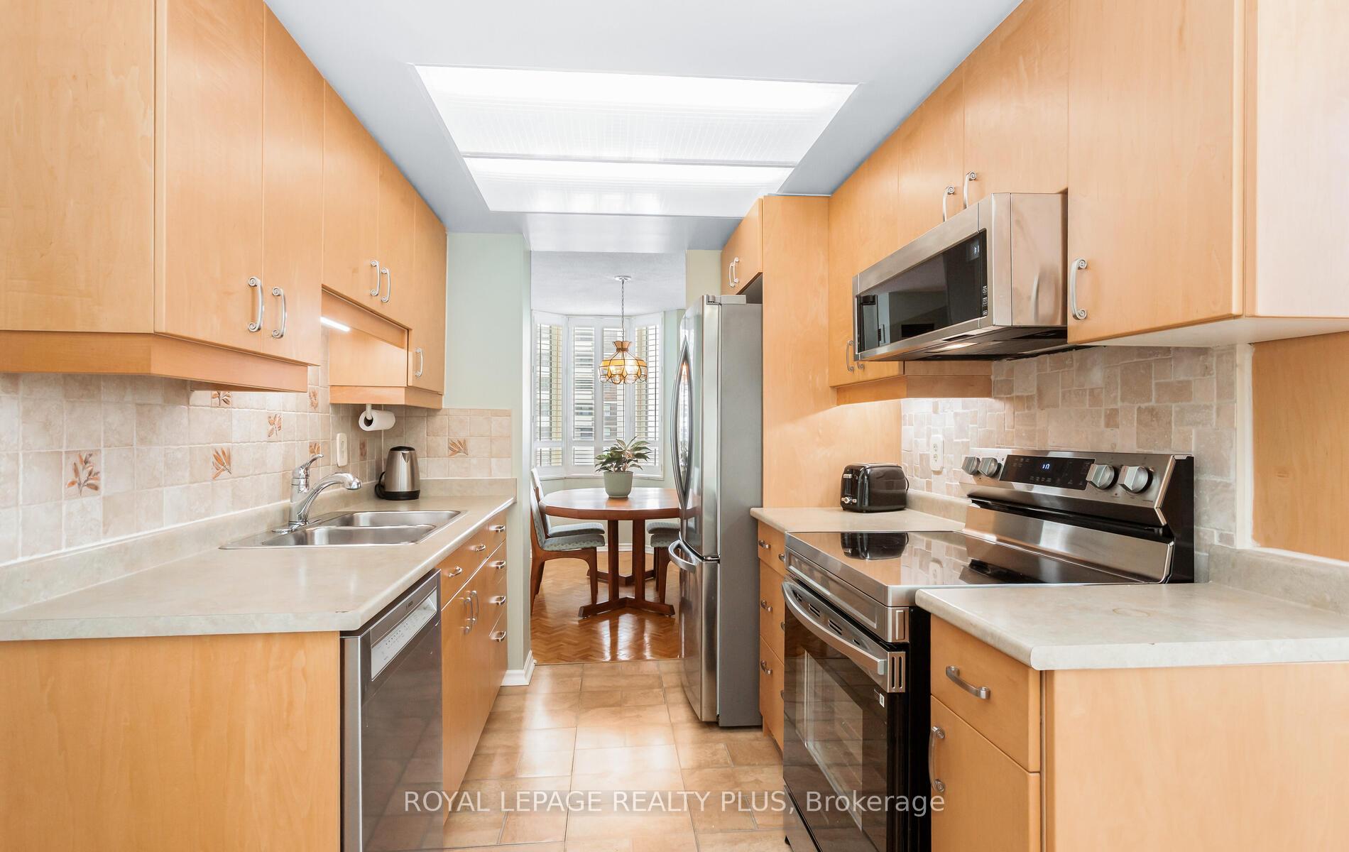 Photo 12 of Unit 803, 5 Lisa Street, Brampton, Queen Street Corridor — HOMEH