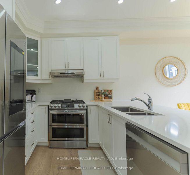 Photo 11 of 3059 Hollyberry Trail, Pickering, Rural Pickering — HOMEH