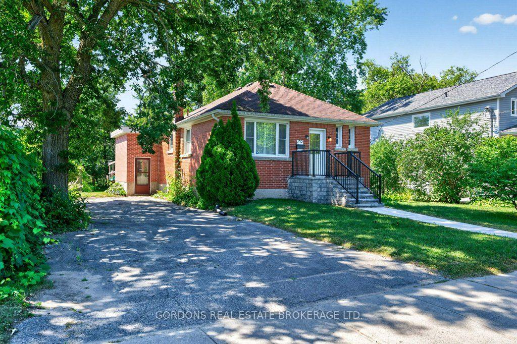 Photo 4 of 132 Joseph Street, Kingston, East of Sir John A. Blvd — HOMEH