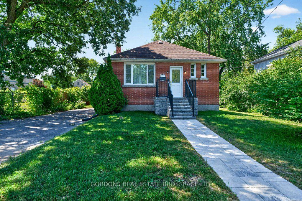 Photo 5 of 132 Joseph Street, Kingston, East of Sir John A. Blvd — HOMEH