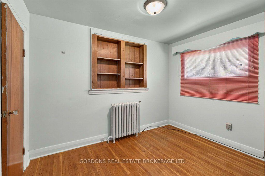 Photo 24 of 132 Joseph Street, Kingston, East of Sir John A. Blvd — HOMEH