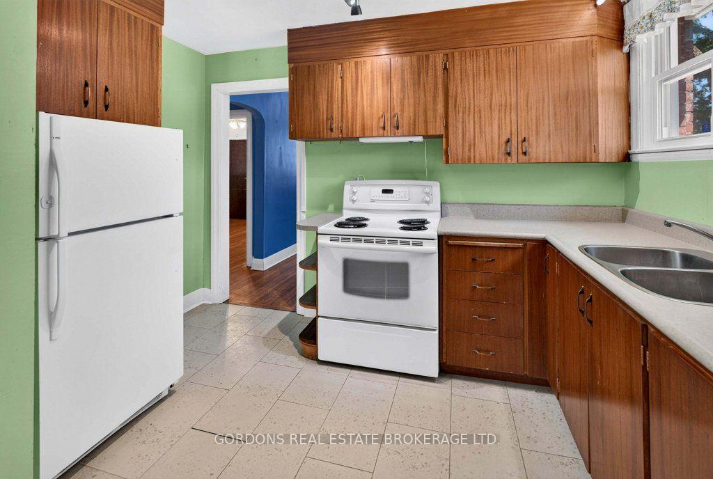 Photo 27 of 132 Joseph Street, Kingston, East of Sir John A. Blvd — HOMEH