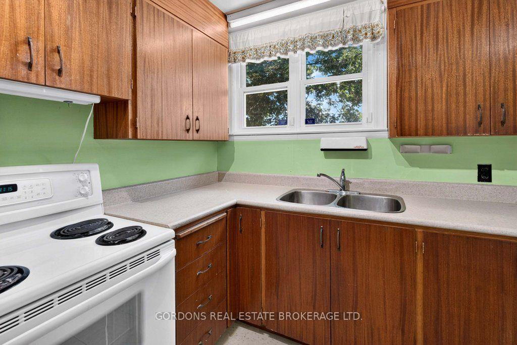 Photo 28 of 132 Joseph Street, Kingston, East of Sir John A. Blvd — HOMEH
