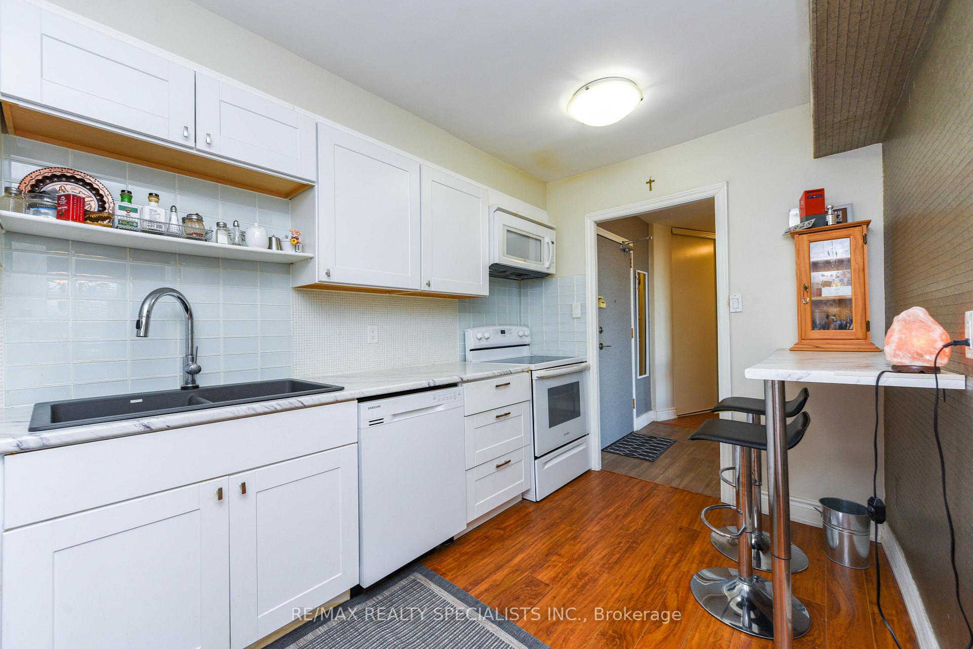 Photo 26 of Unit PH2005, 716 The West Mall, Etobicoke, Eringate-Centennial-West Deane — HOMEH