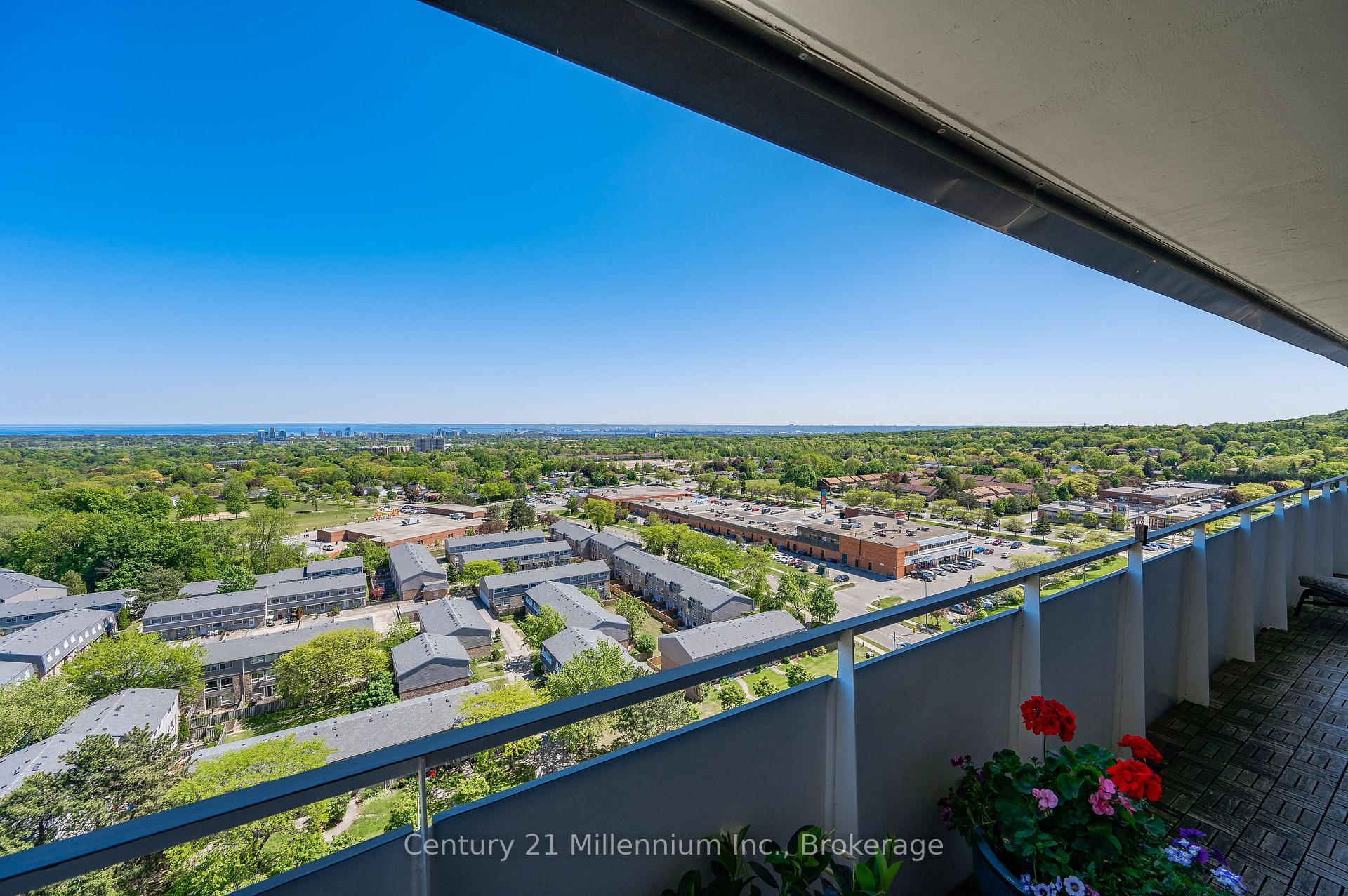 Photo 16 of Unit 1605, 2055 Upper Middle Road, Burlington, Brant Hills — HOMEH