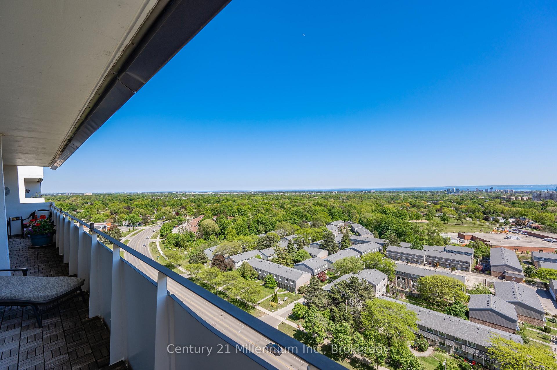 Photo 18 of Unit 1605, 2055 Upper Middle Road, Burlington, Brant Hills — HOMEH