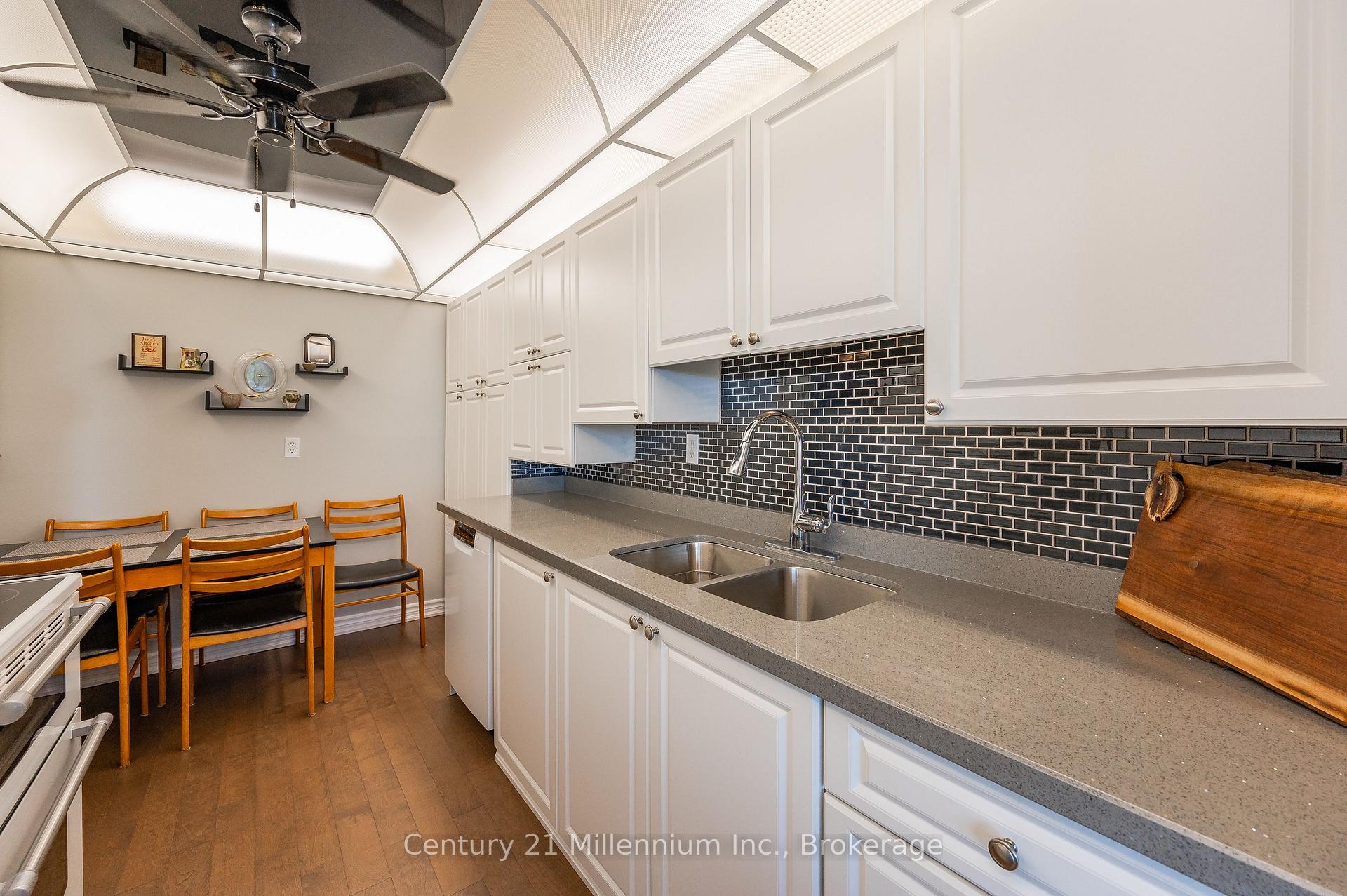 Photo 22 of Unit 1605, 2055 Upper Middle Road, Burlington, Brant Hills — HOMEH
