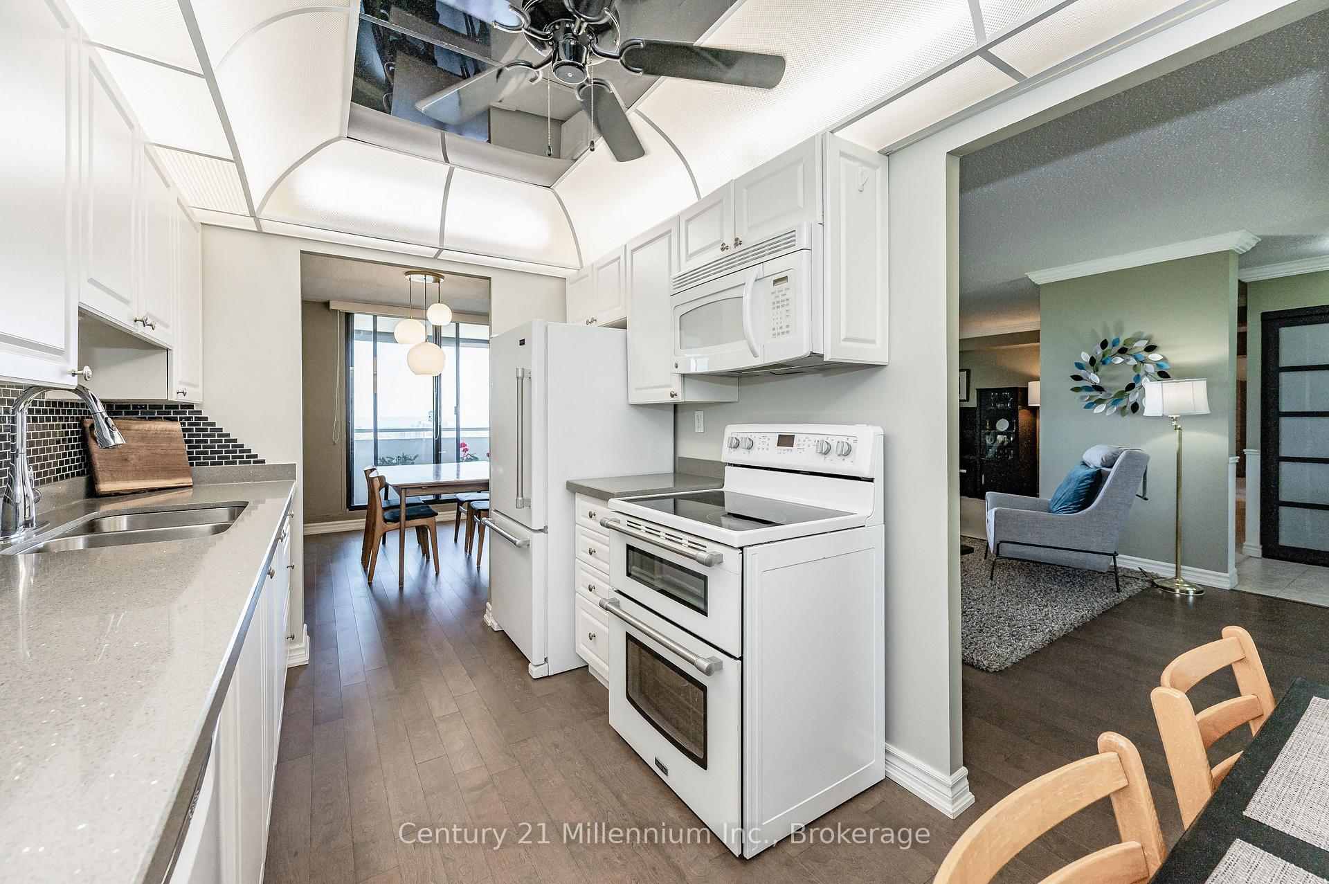 Photo 23 of Unit 1605, 2055 Upper Middle Road, Burlington, Brant Hills — HOMEH