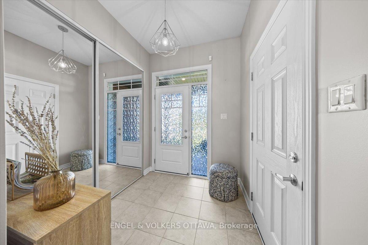 Photo 2 of 508 Hyssop Street, Ottawa, Avalon West — HOMEH