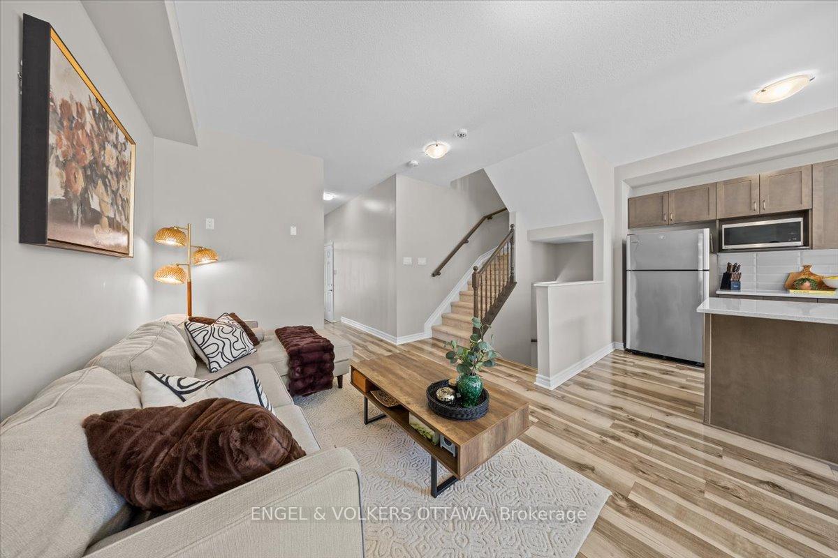 Photo 7 of 508 Hyssop Street, Ottawa, Avalon West — HOMEH
