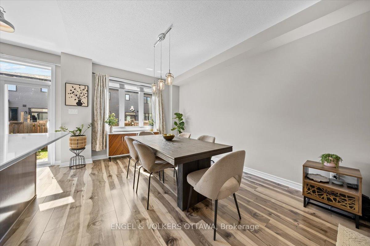 Photo 13 of 508 Hyssop Street, Ottawa, Avalon West — HOMEH