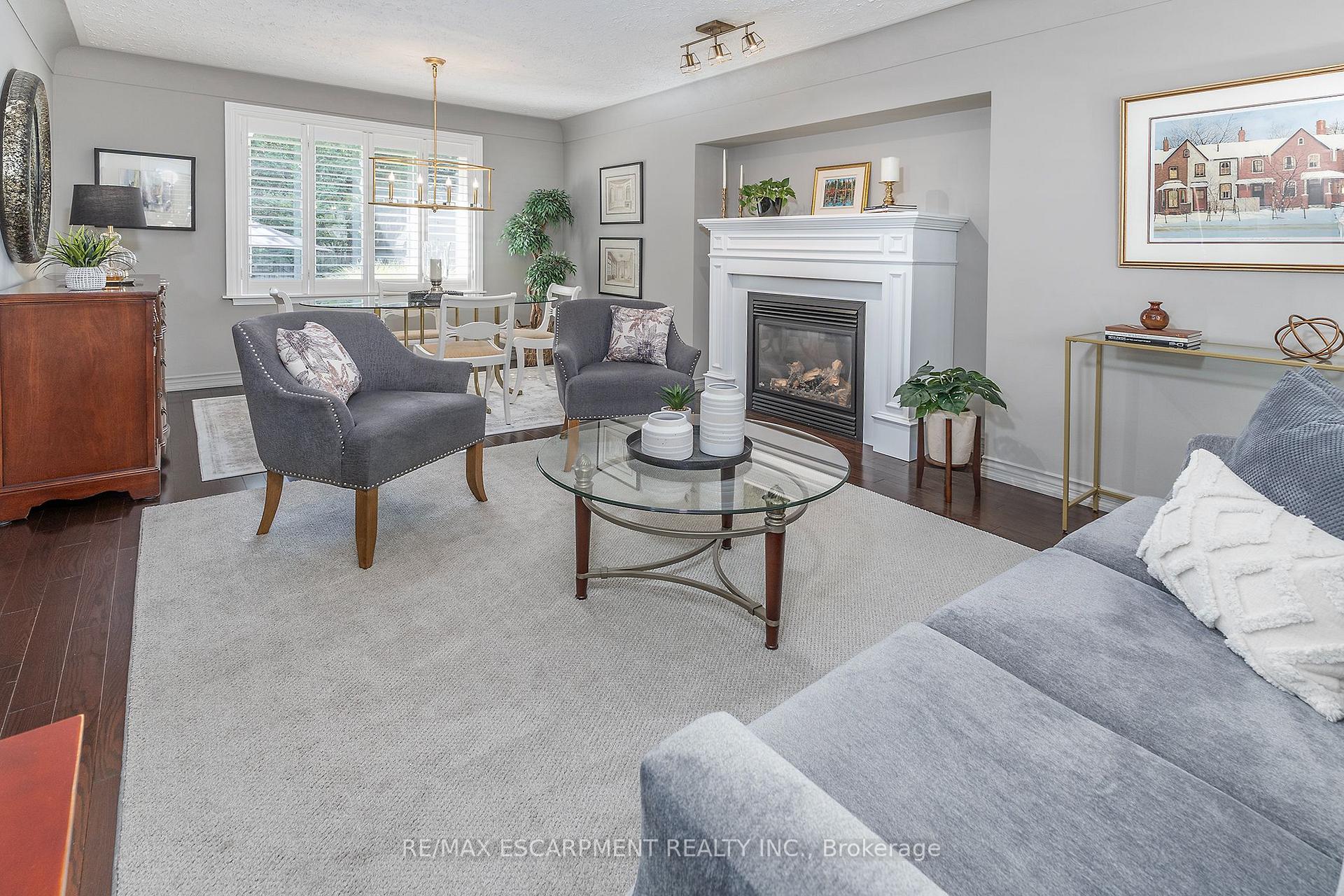 Photo 10 of 66 Garden Avenue, Hamilton, Ancaster — HOMEH