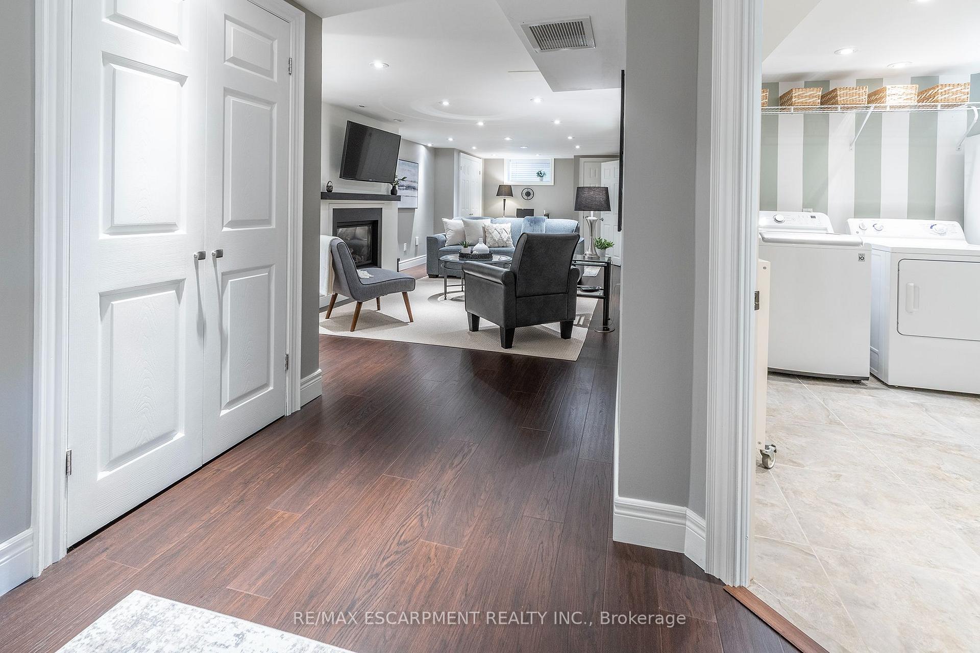 Photo 30 of 66 Garden Avenue, Hamilton, Ancaster — HOMEH