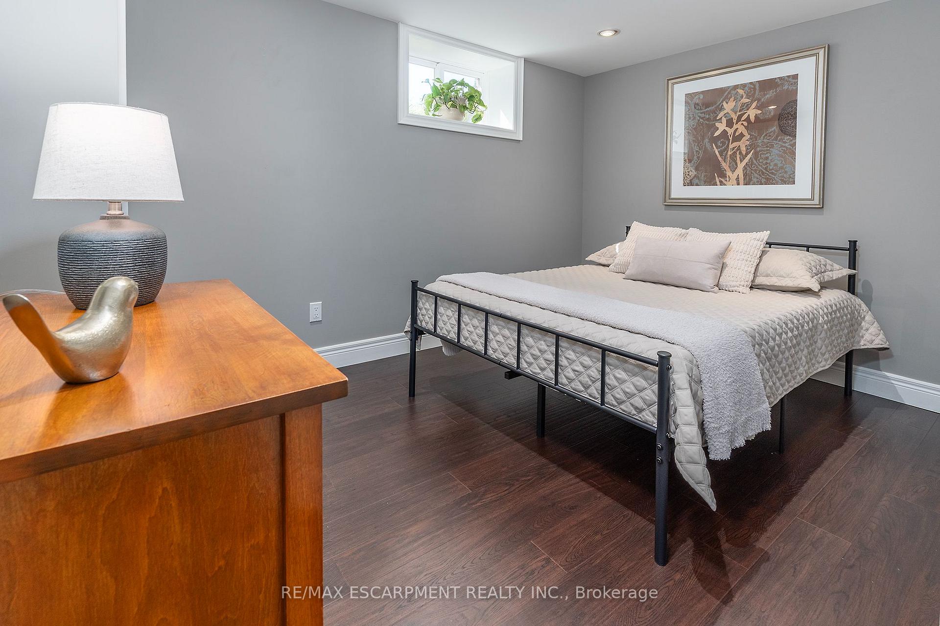 Photo 35 of 66 Garden Avenue, Hamilton, Ancaster — HOMEH