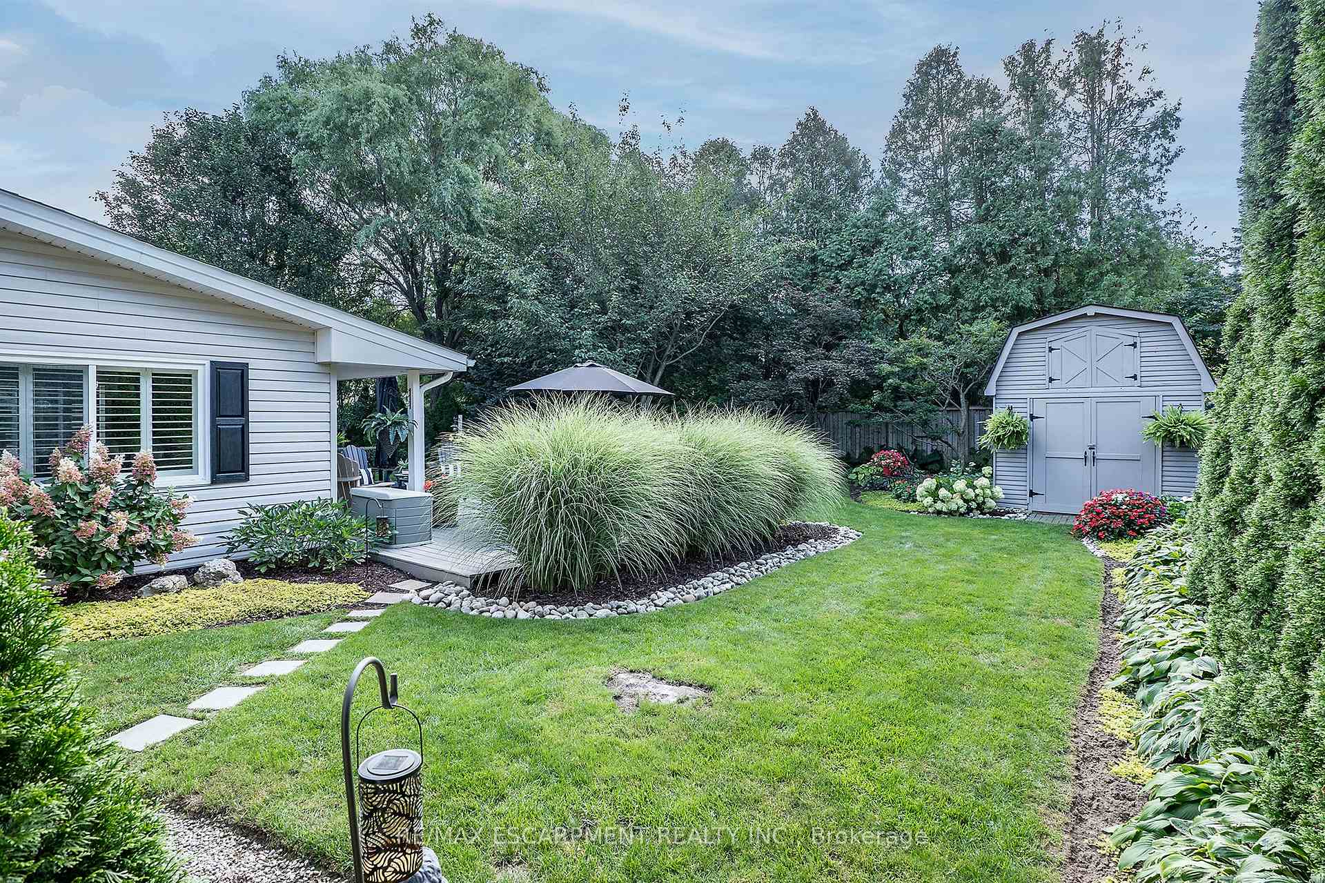 Photo 38 of 66 Garden Avenue, Hamilton, Ancaster — HOMEH