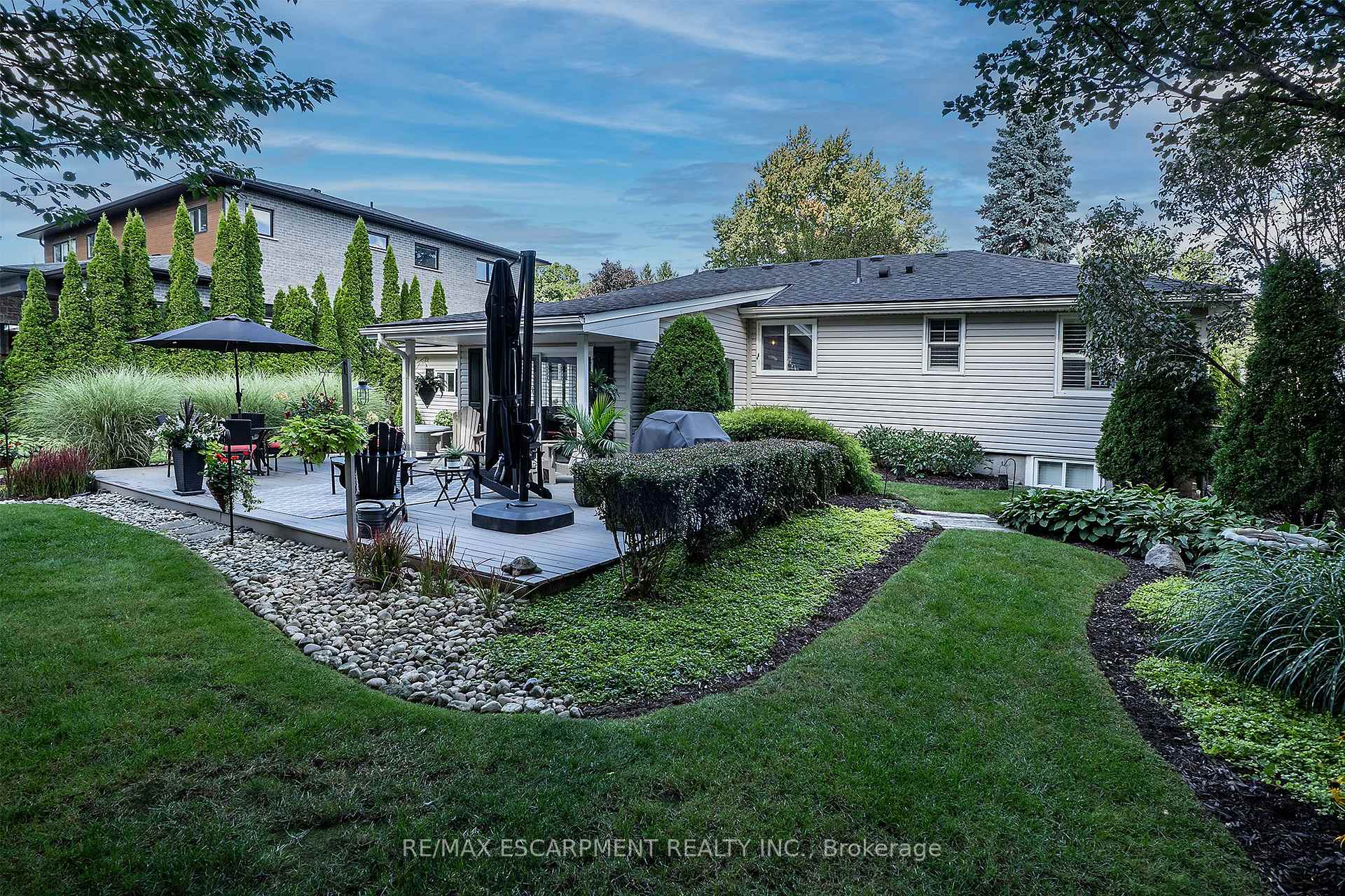Photo 41 of 66 Garden Avenue, Hamilton, Ancaster — HOMEH