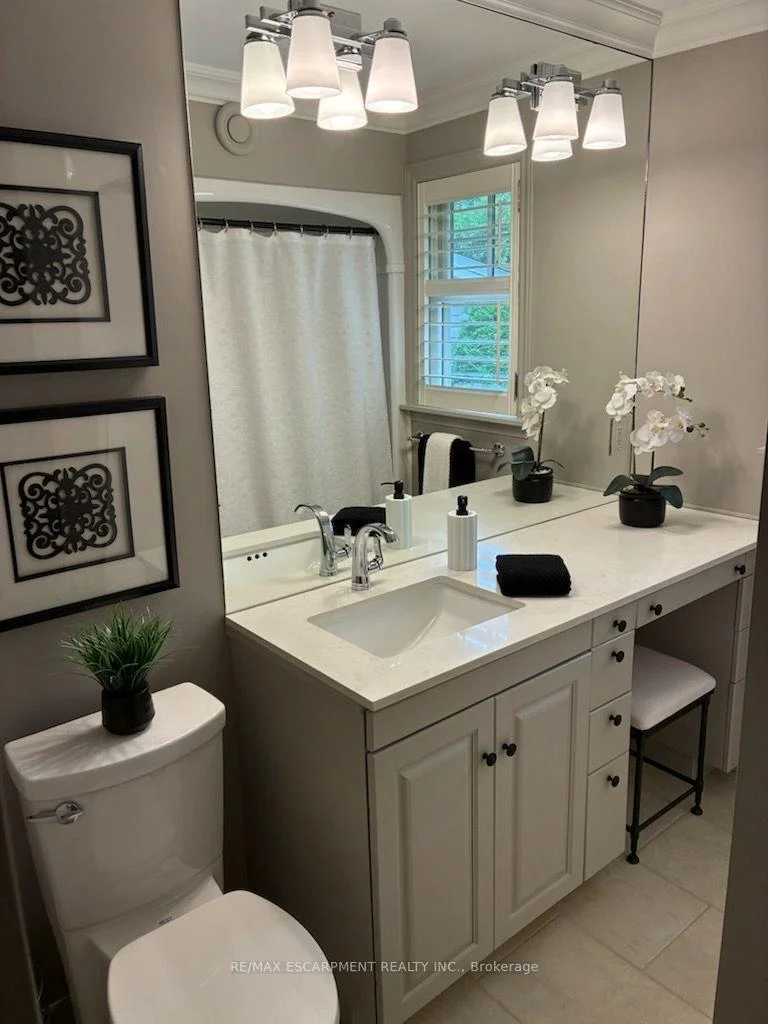 Photo 25 of 66 Garden Avenue, Hamilton, Ancaster — HOMEH