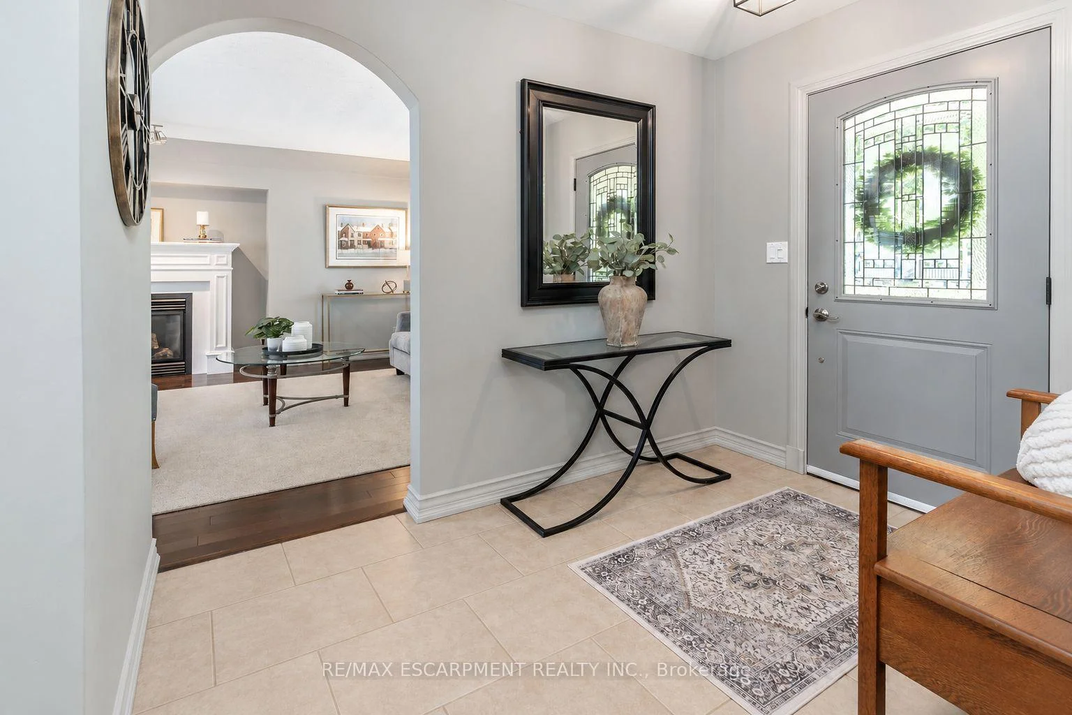 Photo 4 of 66 Garden Avenue, Hamilton, Ancaster — HOMEH
