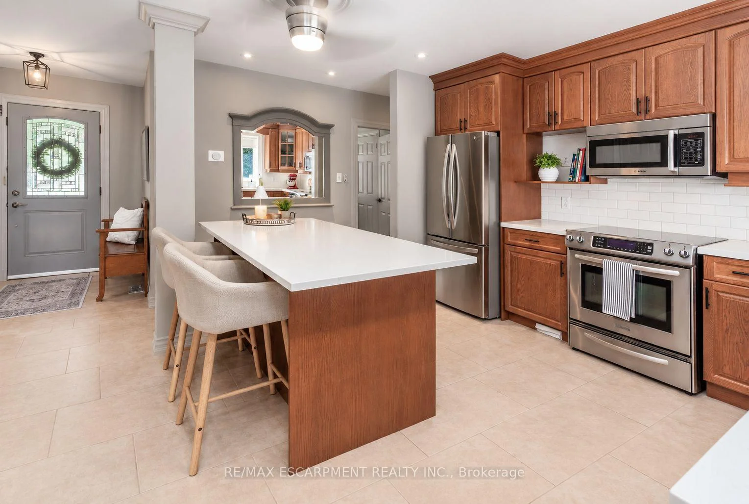 Photo 15 of 66 Garden Avenue, Hamilton, Ancaster — HOMEH