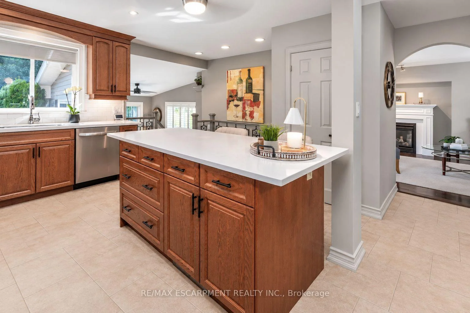 Photo 17 of 66 Garden Avenue, Hamilton, Ancaster — HOMEH