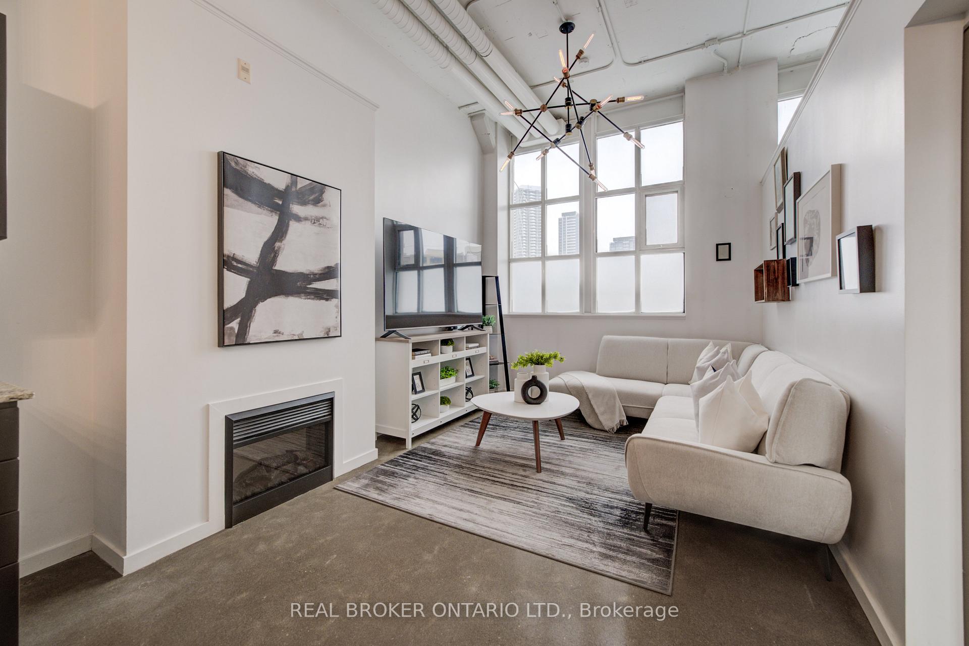 Photo of Unit 126, 410 King Street W