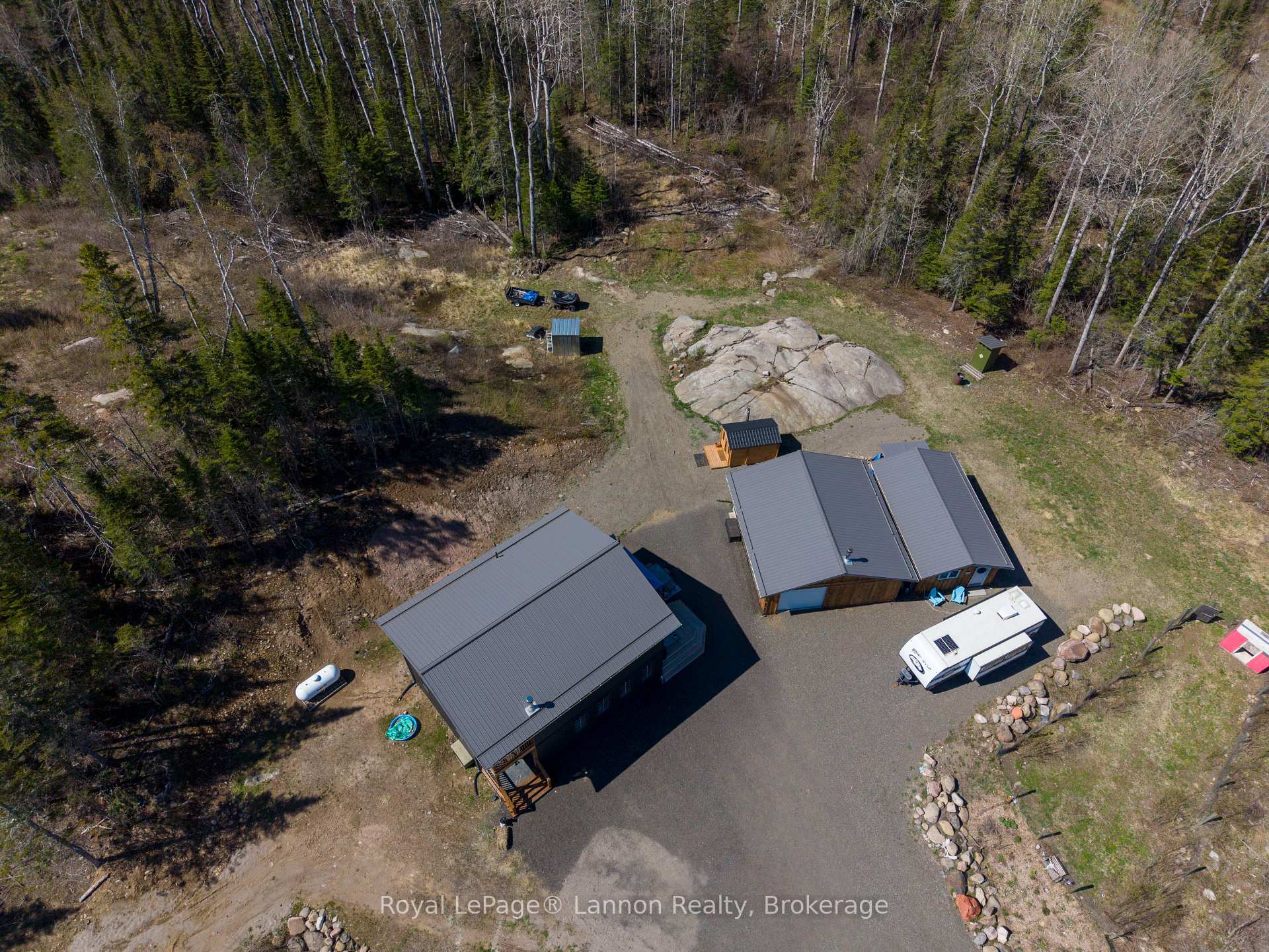 Photo 5 of 1035 Peterson Road, Thunder Bay Remote Area, Gorham — HOMEH