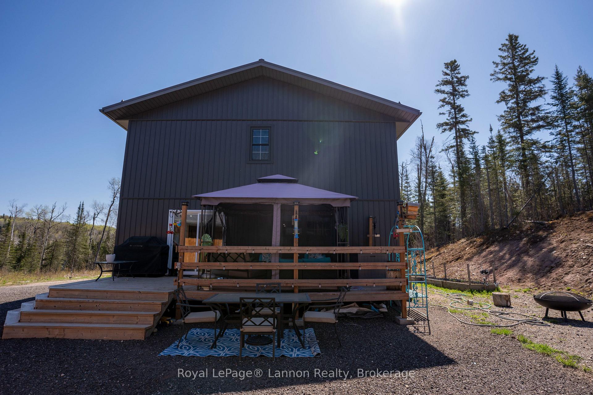 Photo 6 of 1035 Peterson Road, Thunder Bay Remote Area, Gorham — HOMEH