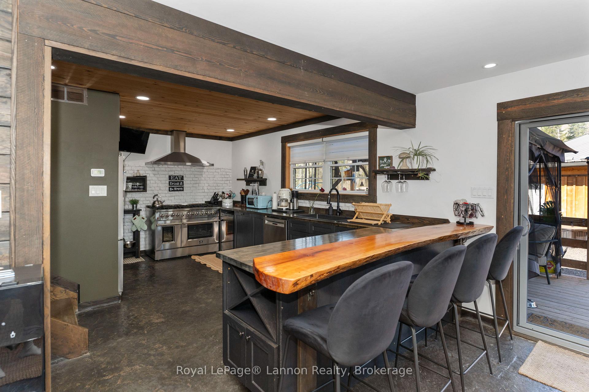 Photo 10 of 1035 Peterson Road, Thunder Bay Remote Area, Gorham — HOMEH