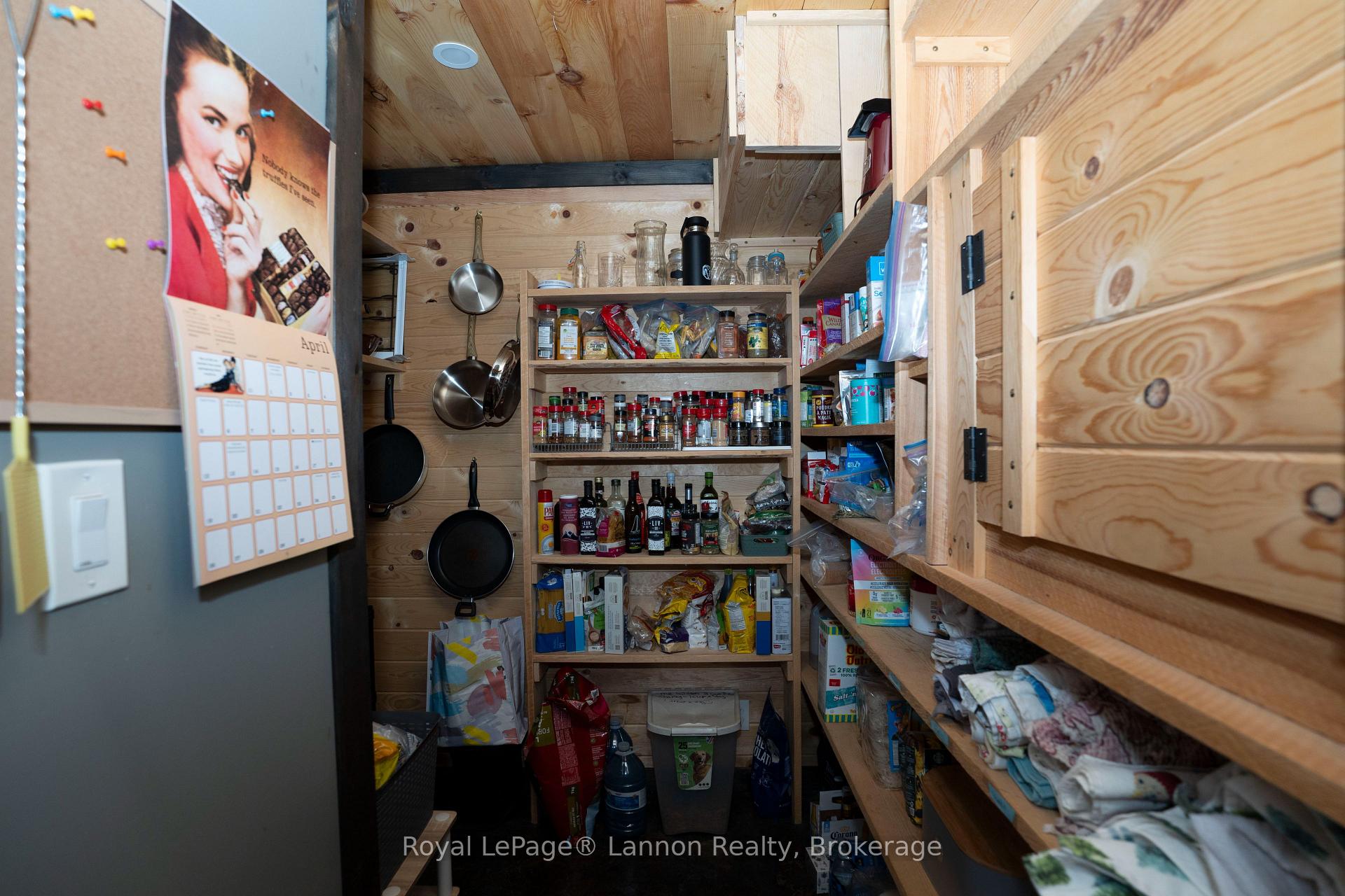 Photo 12 of 1035 Peterson Road, Thunder Bay Remote Area, Gorham — HOMEH