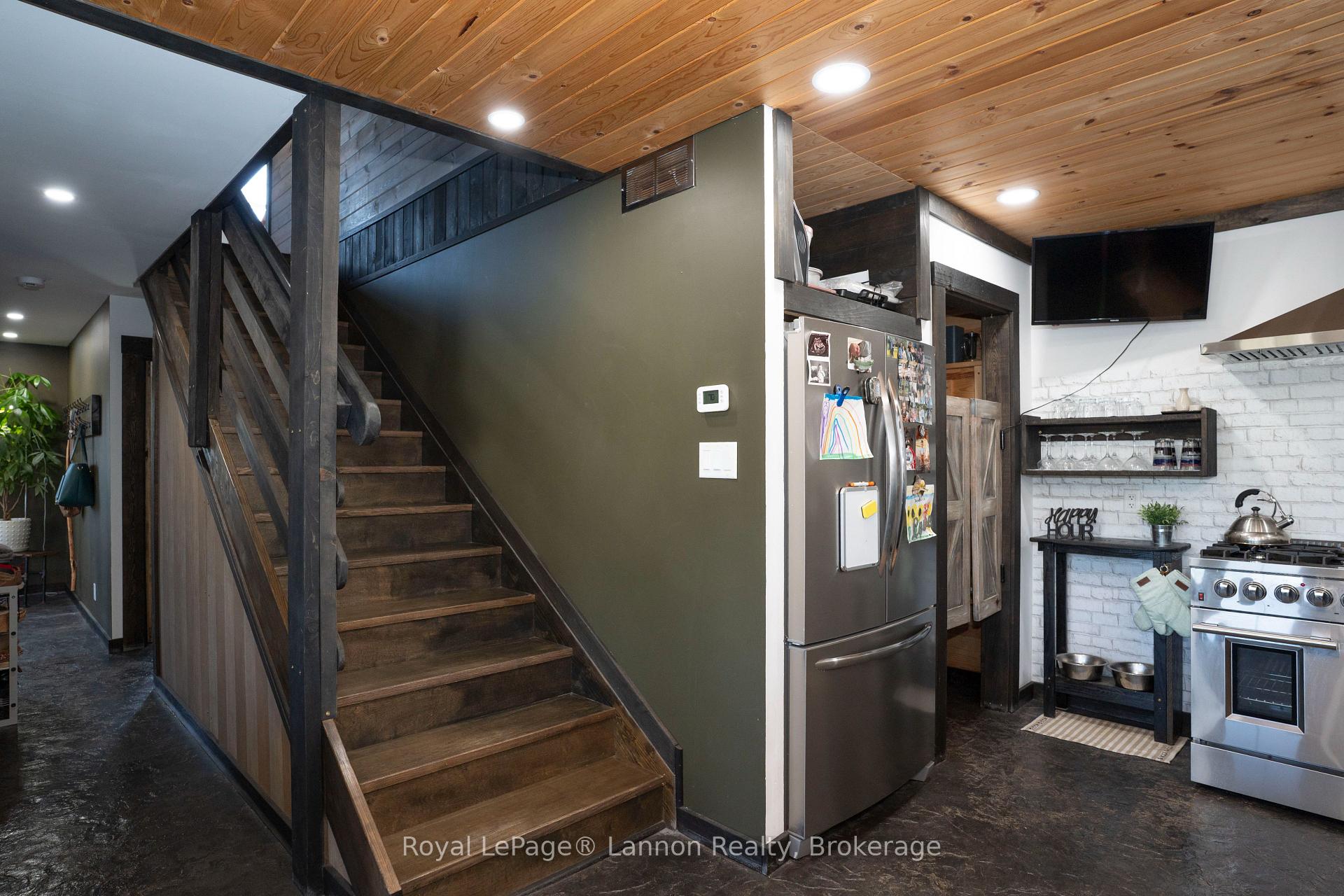 Photo 20 of 1035 Peterson Road, Thunder Bay Remote Area, Gorham — HOMEH