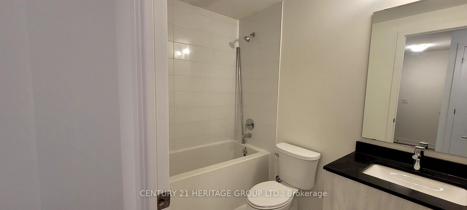 Photo 9 of Unit 1230, 12 David Eyer Road, Richmond Hill, Rural Richmond Hill — HOMEH