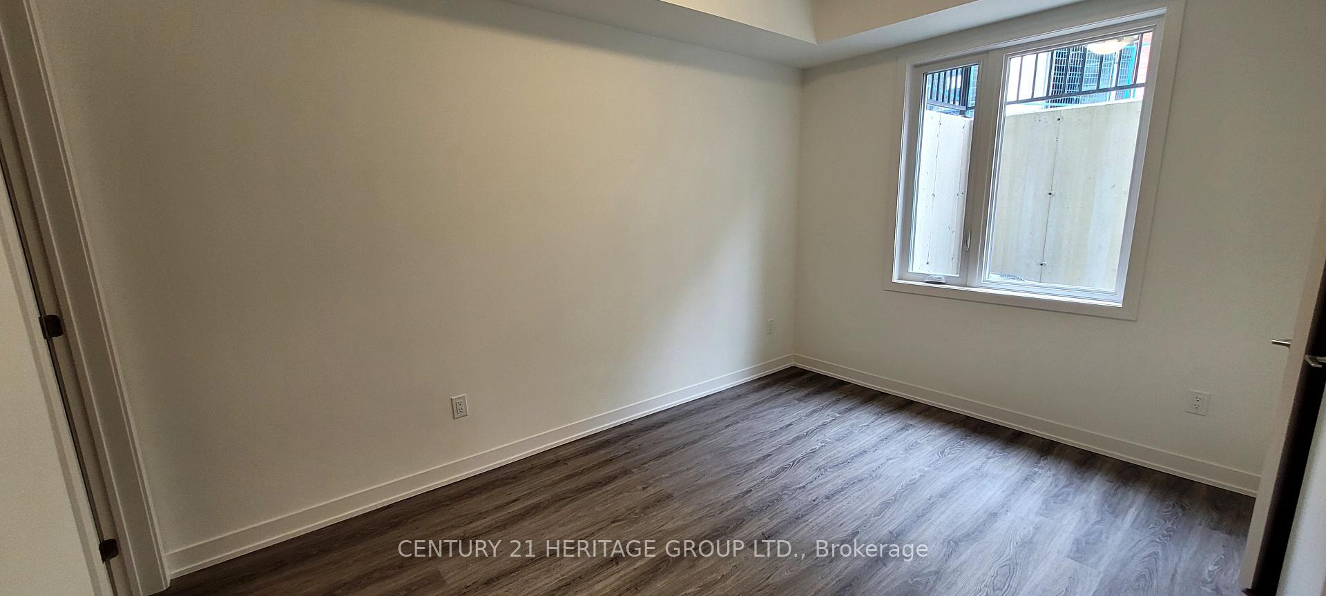 Photo 10 of Unit 1230, 12 David Eyer Road, Richmond Hill, Rural Richmond Hill — HOMEH