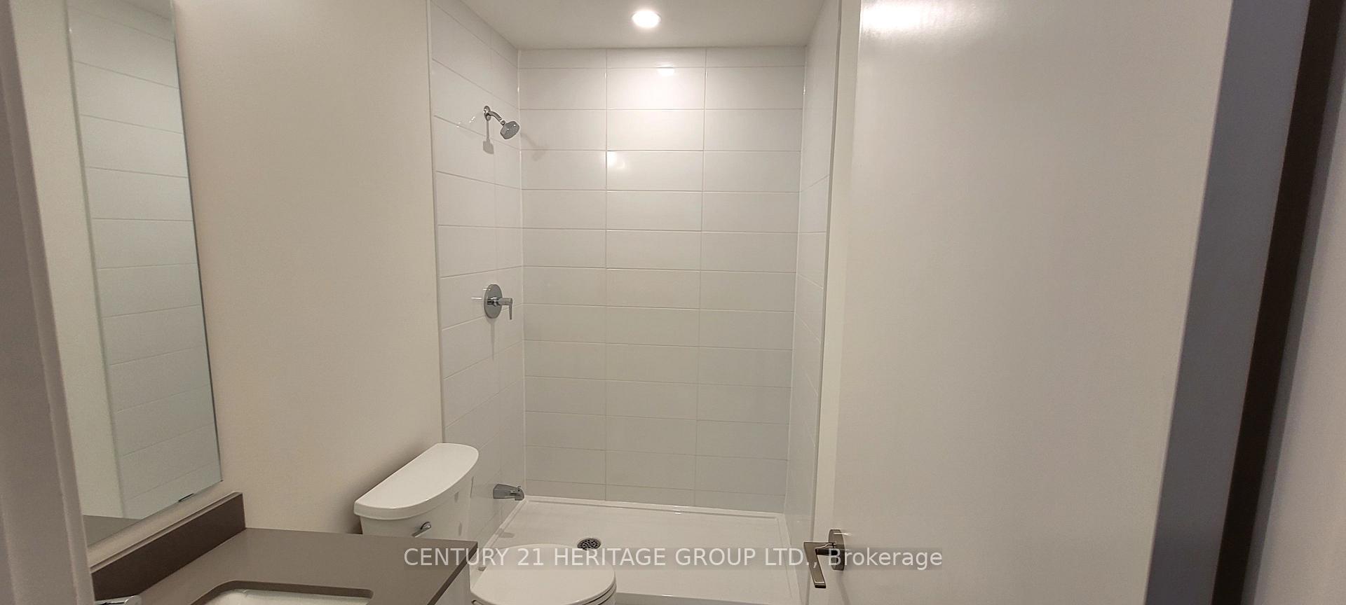 Photo 12 of Unit 1230, 12 David Eyer Road, Richmond Hill, Rural Richmond Hill — HOMEH