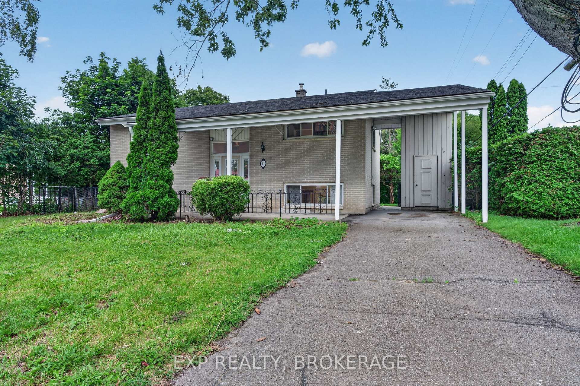 Photo 1 of 11 Pember Place, Kingston, Central City West — HOMEH