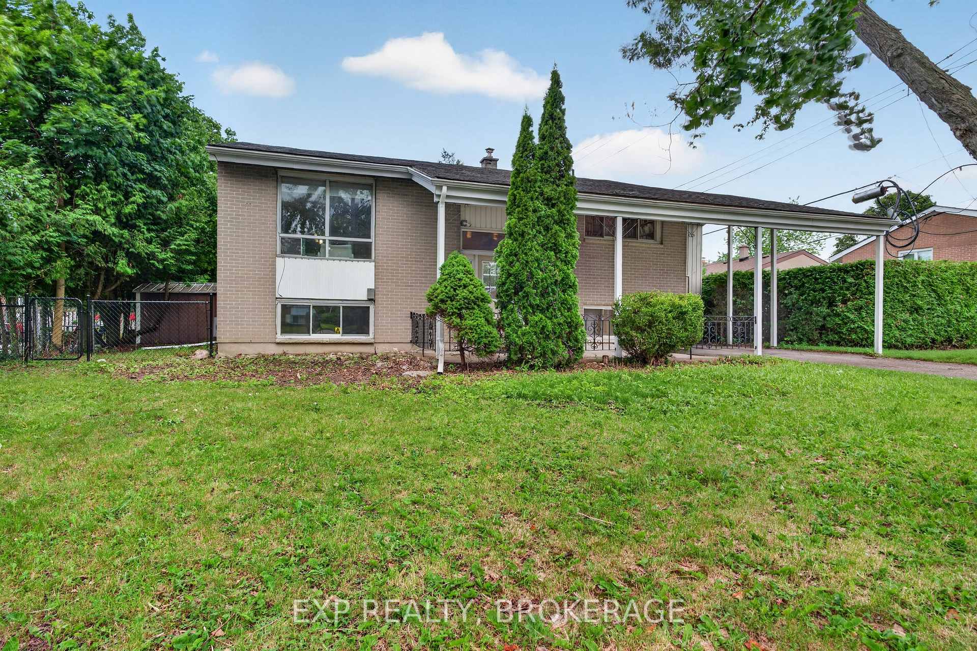 Photo 3 of 11 Pember Place, Kingston, Central City West — HOMEH