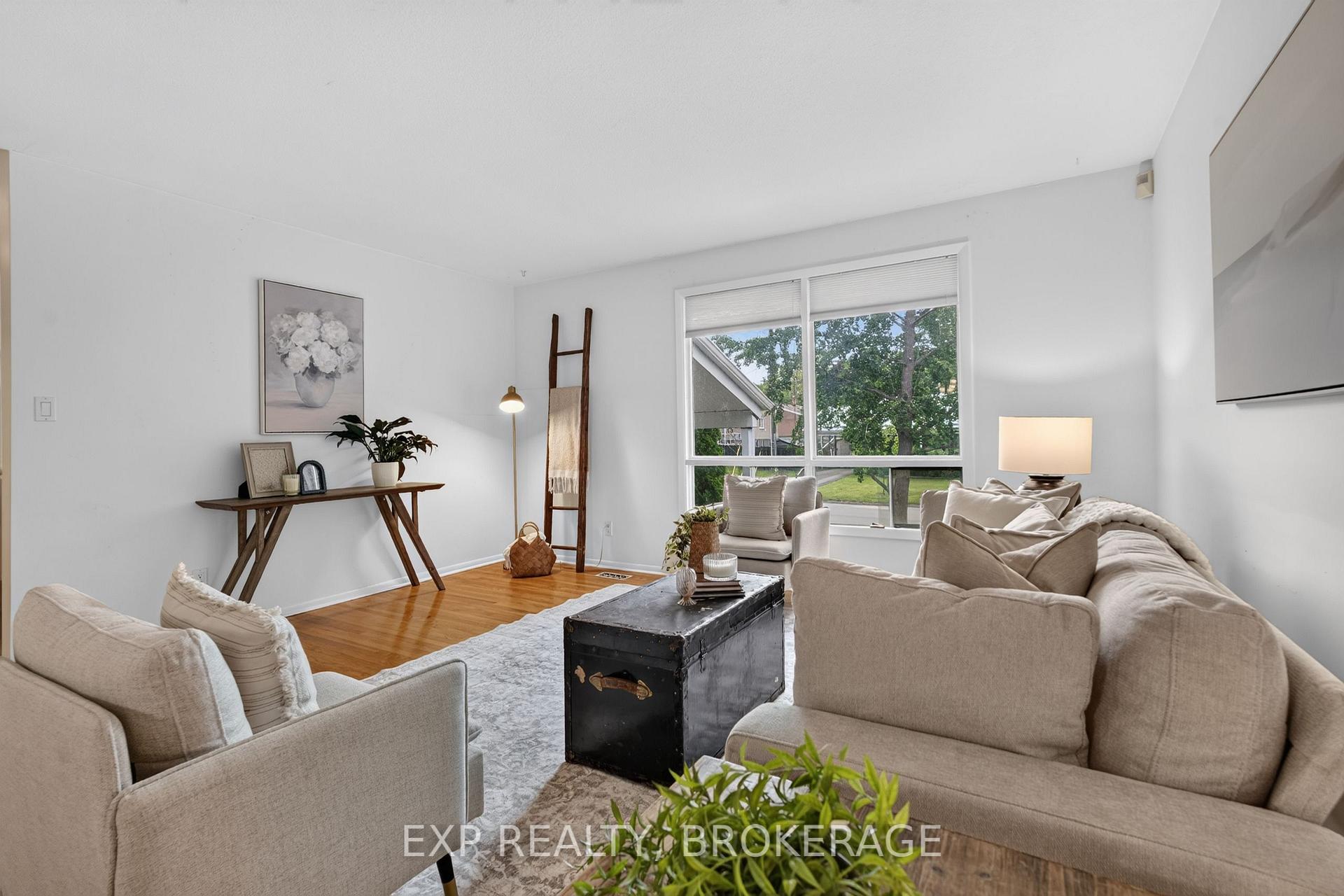 Photo 8 of 11 Pember Place, Kingston, Central City West — HOMEH