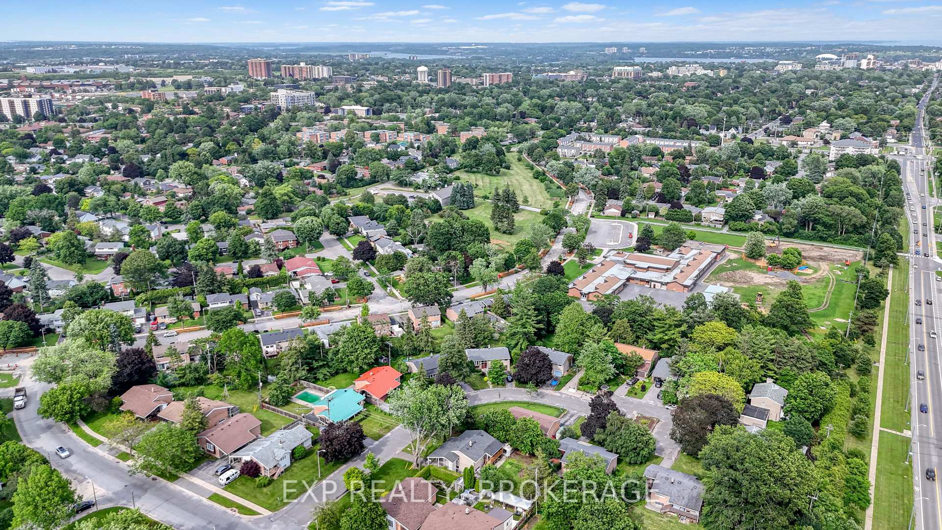 Photo 34 of 11 Pember Place, Kingston, Central City West — HOMEH