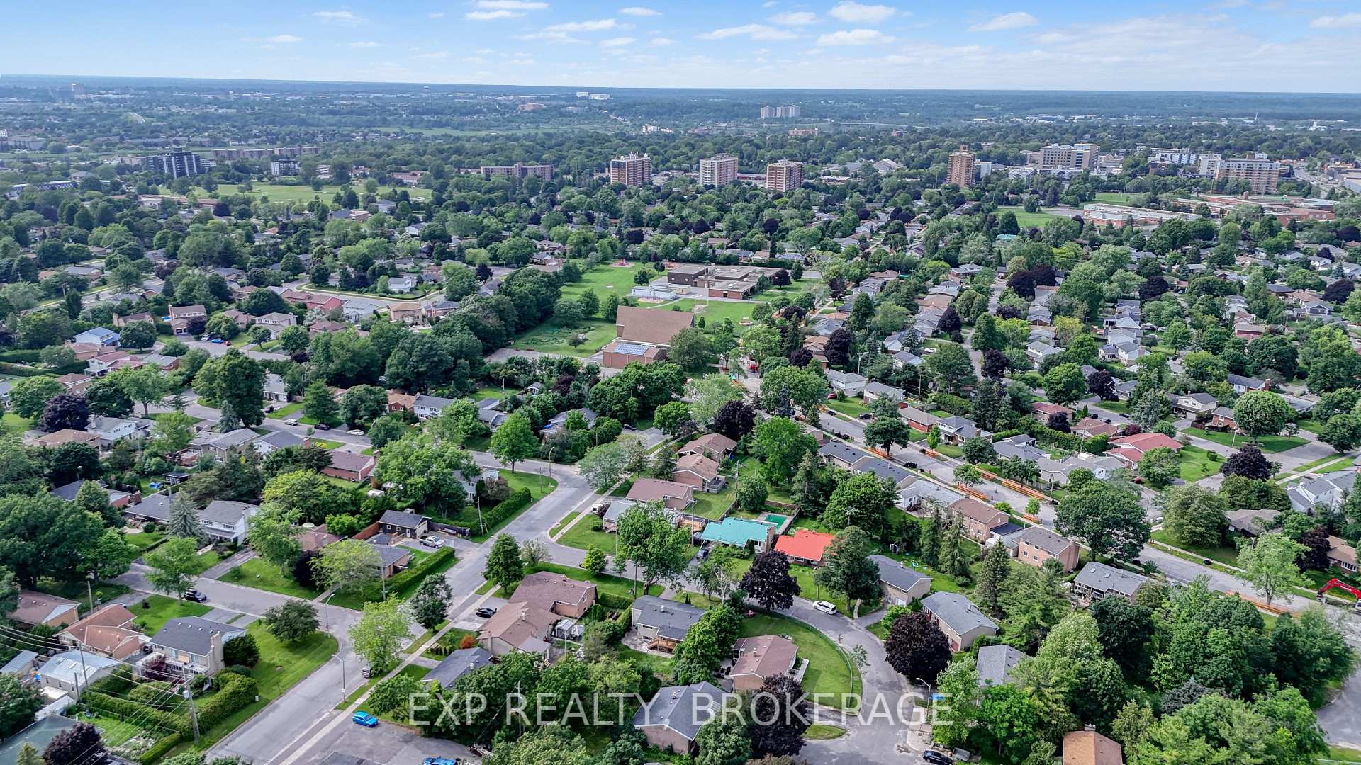 Photo 35 of 11 Pember Place, Kingston, Central City West — HOMEH