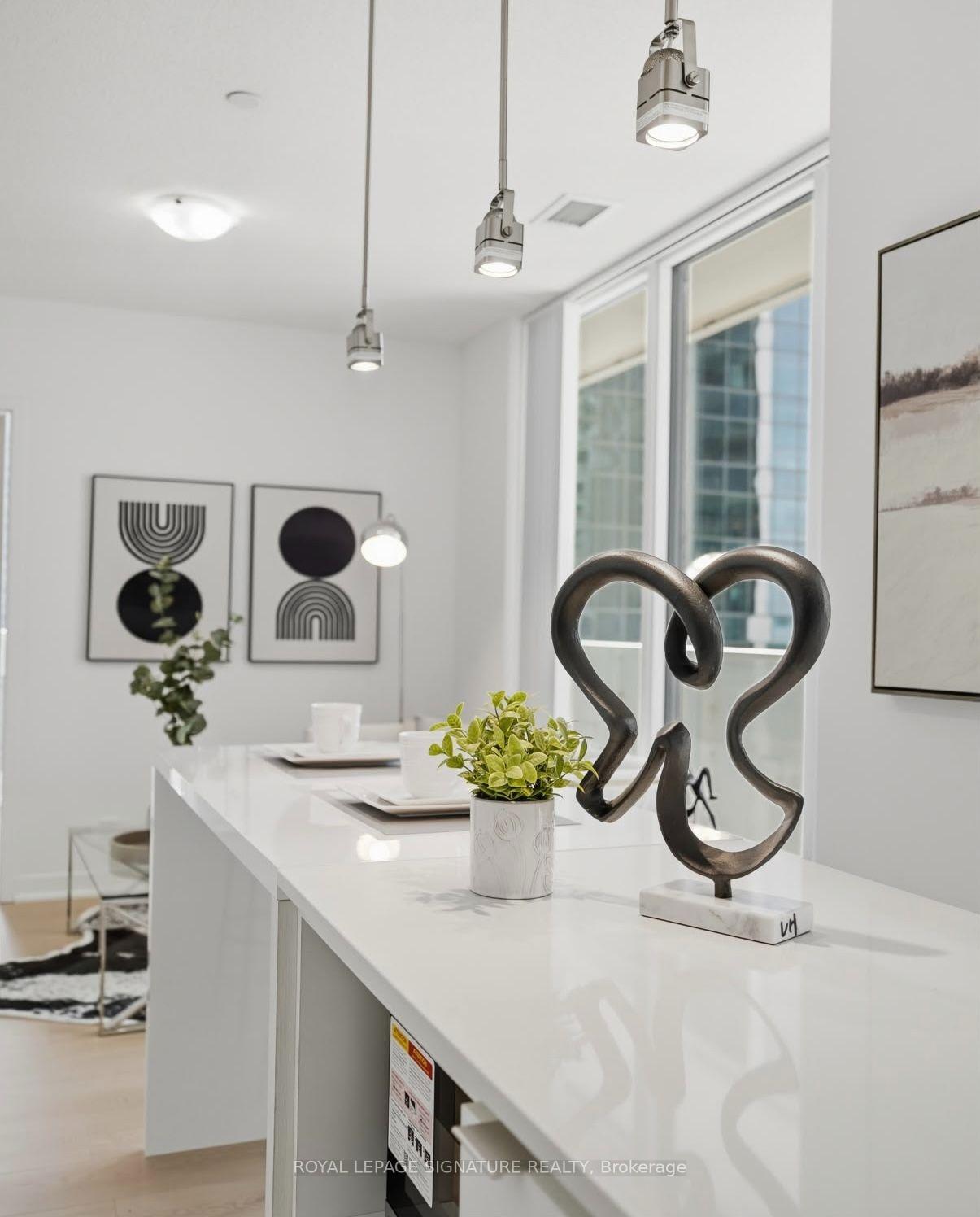 Photo 2 of Unit 1710, 88 Harbour Street, Toronto, Waterfront Communities — HOMEH