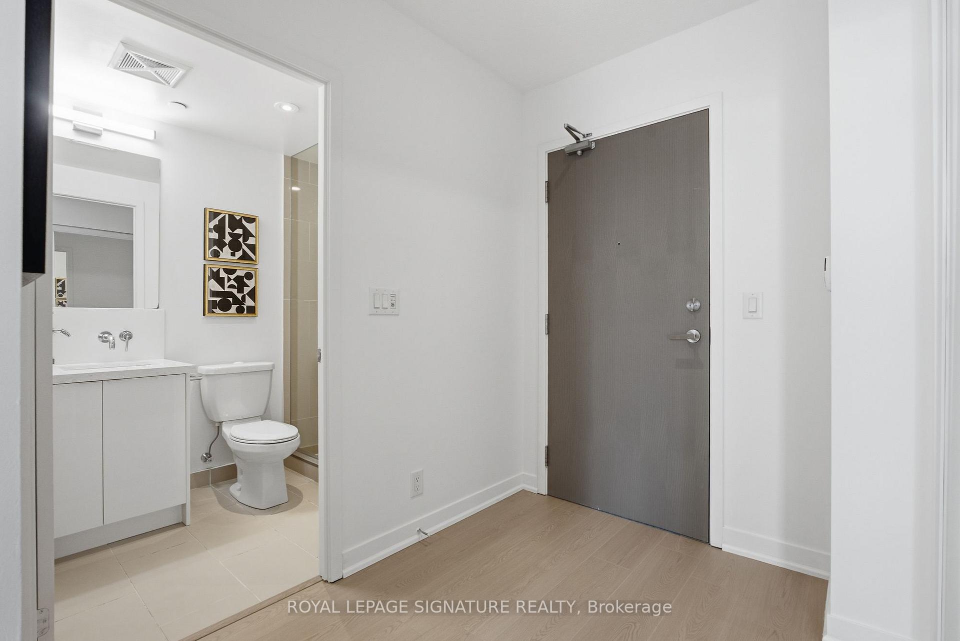 Photo 4 of Unit 1710, 88 Harbour Street, Toronto, Waterfront Communities — HOMEH