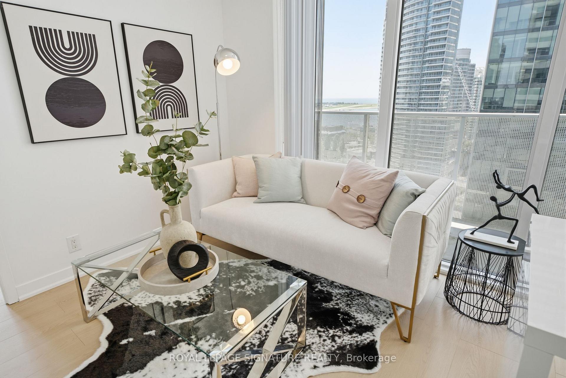 Photo 10 of Unit 1710, 88 Harbour Street, Toronto, Waterfront Communities — HOMEH