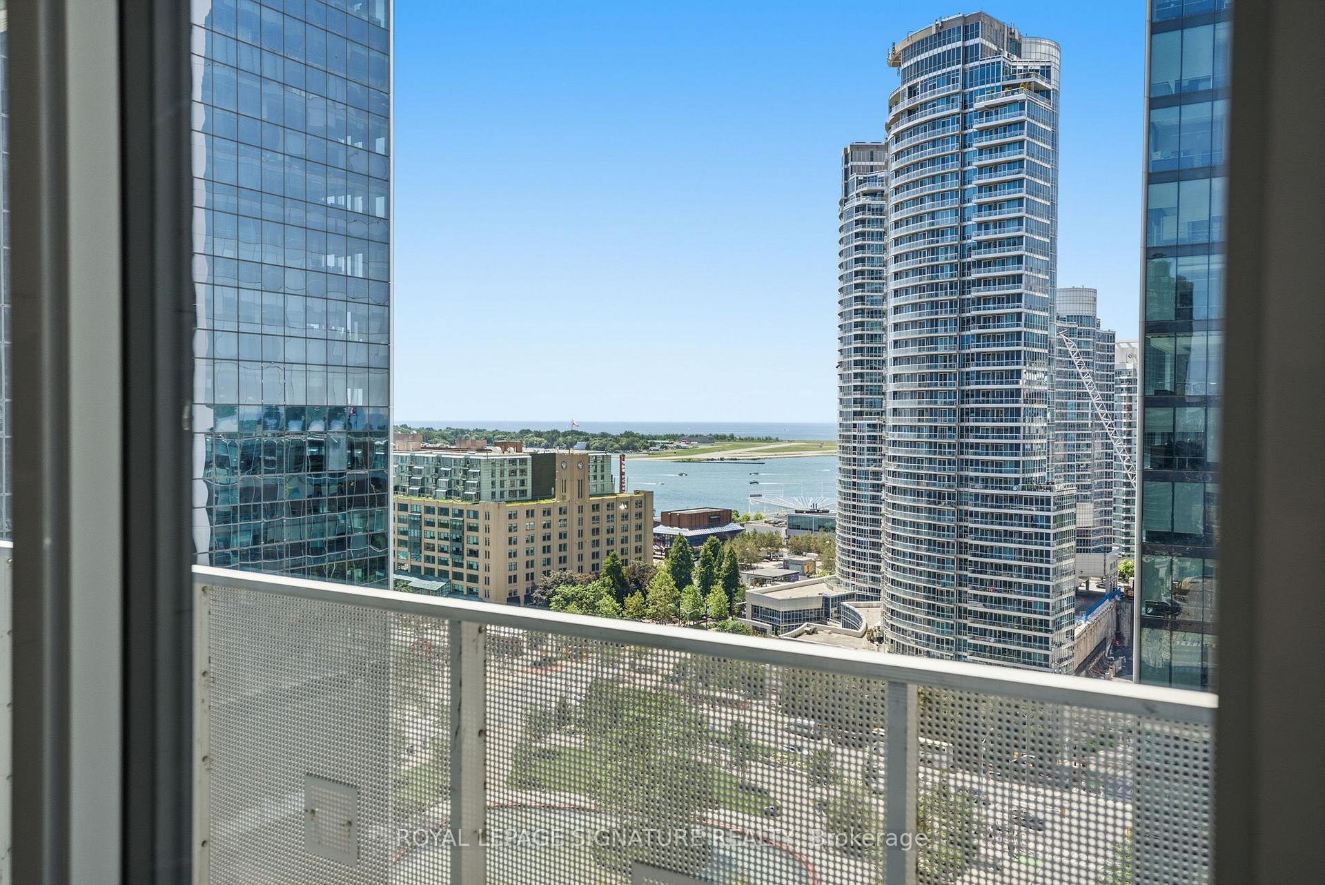 Photo 11 of Unit 1710, 88 Harbour Street, Toronto, Waterfront Communities — HOMEH