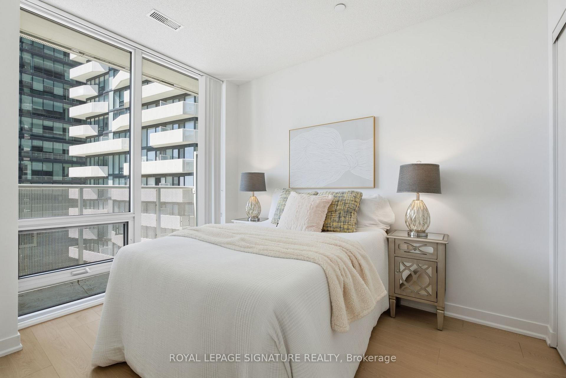Photo 15 of Unit 1710, 88 Harbour Street, Toronto, Waterfront Communities — HOMEH