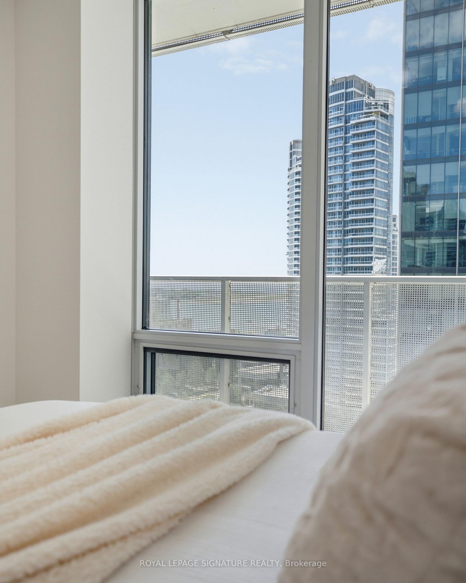 Photo 16 of Unit 1710, 88 Harbour Street, Toronto, Waterfront Communities — HOMEH