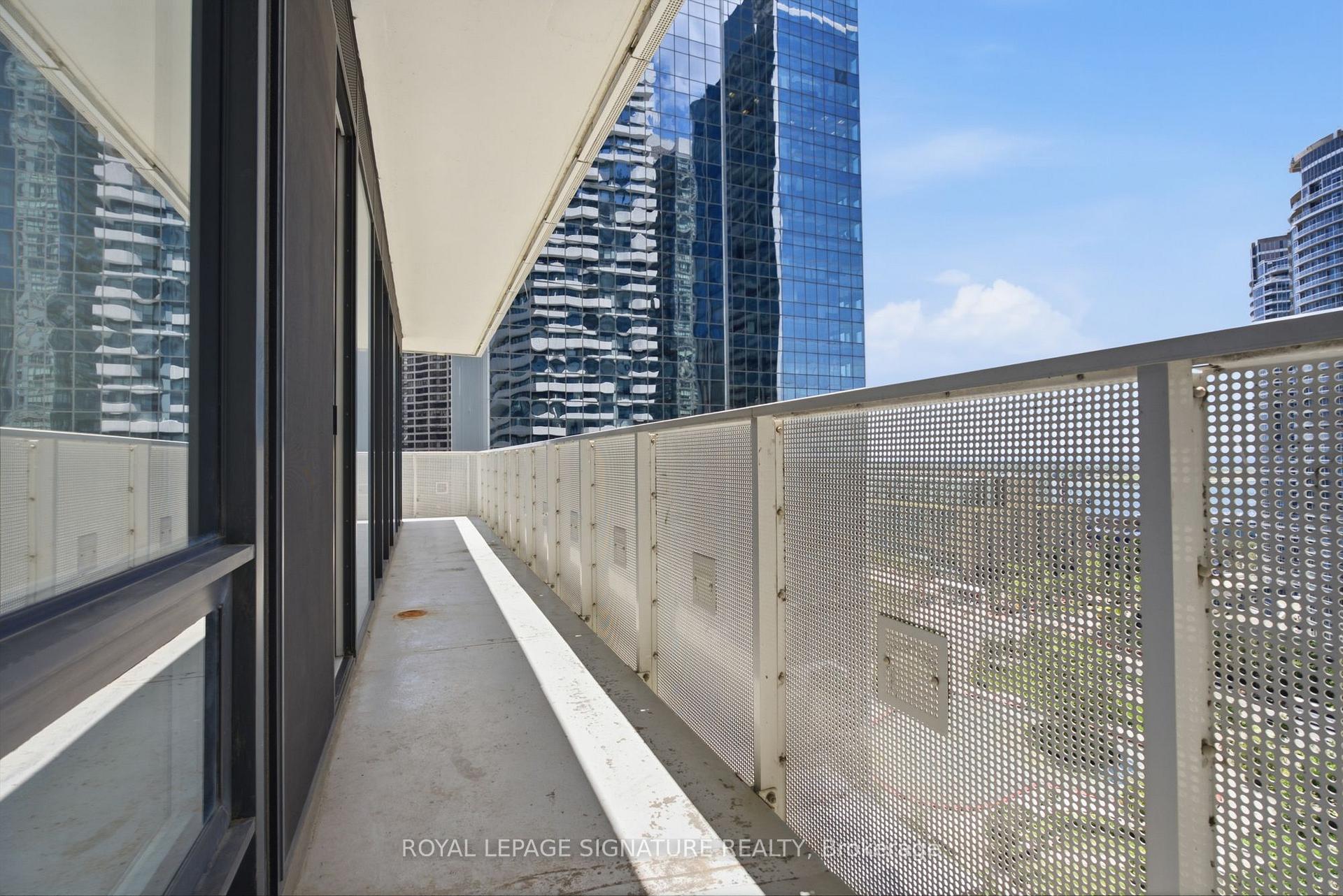 Photo 31 of Unit 1710, 88 Harbour Street, Toronto, Waterfront Communities — HOMEH