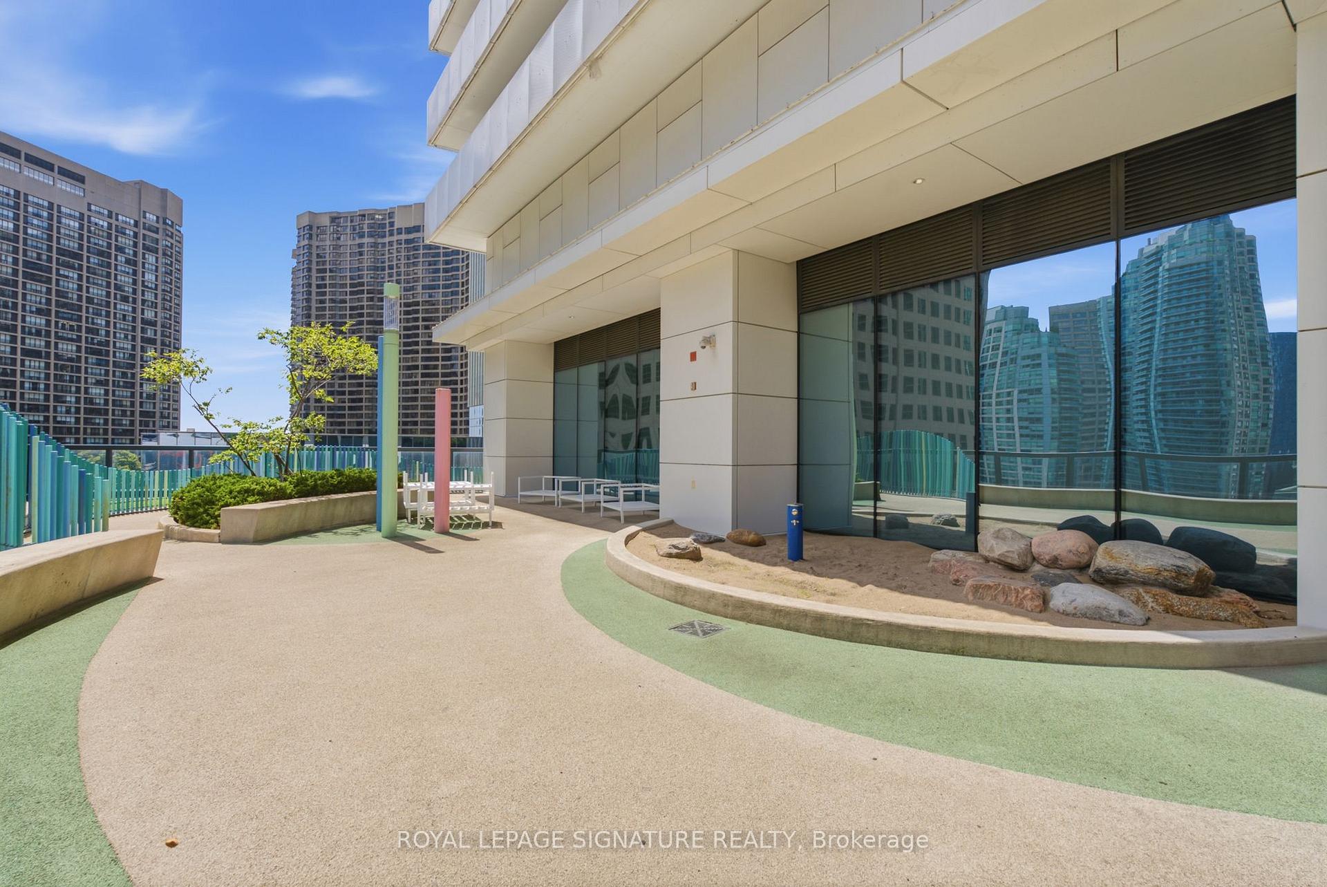 Photo 43 of Unit 1710, 88 Harbour Street, Toronto, Waterfront Communities — HOMEH