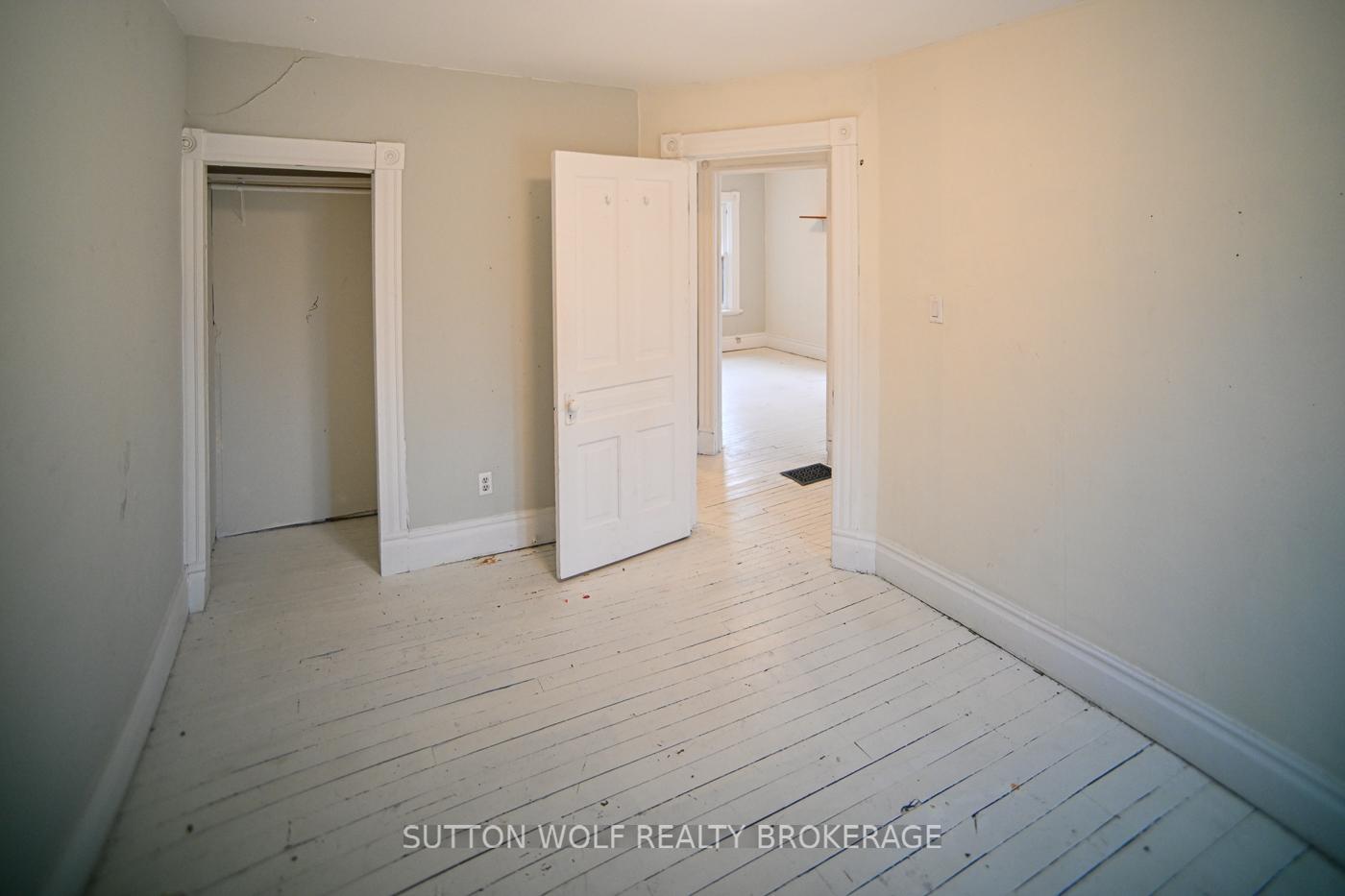 Photo 13 of 24 Colborne Street, Strathroy-Caradoc, NE — HOMEH
