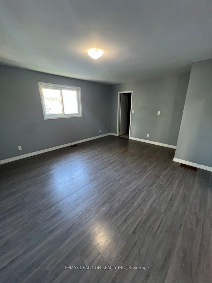 Photo 11 of Unit Upper, 280 Hillcrest Road N, Georgina, Keswick North — HOMEH